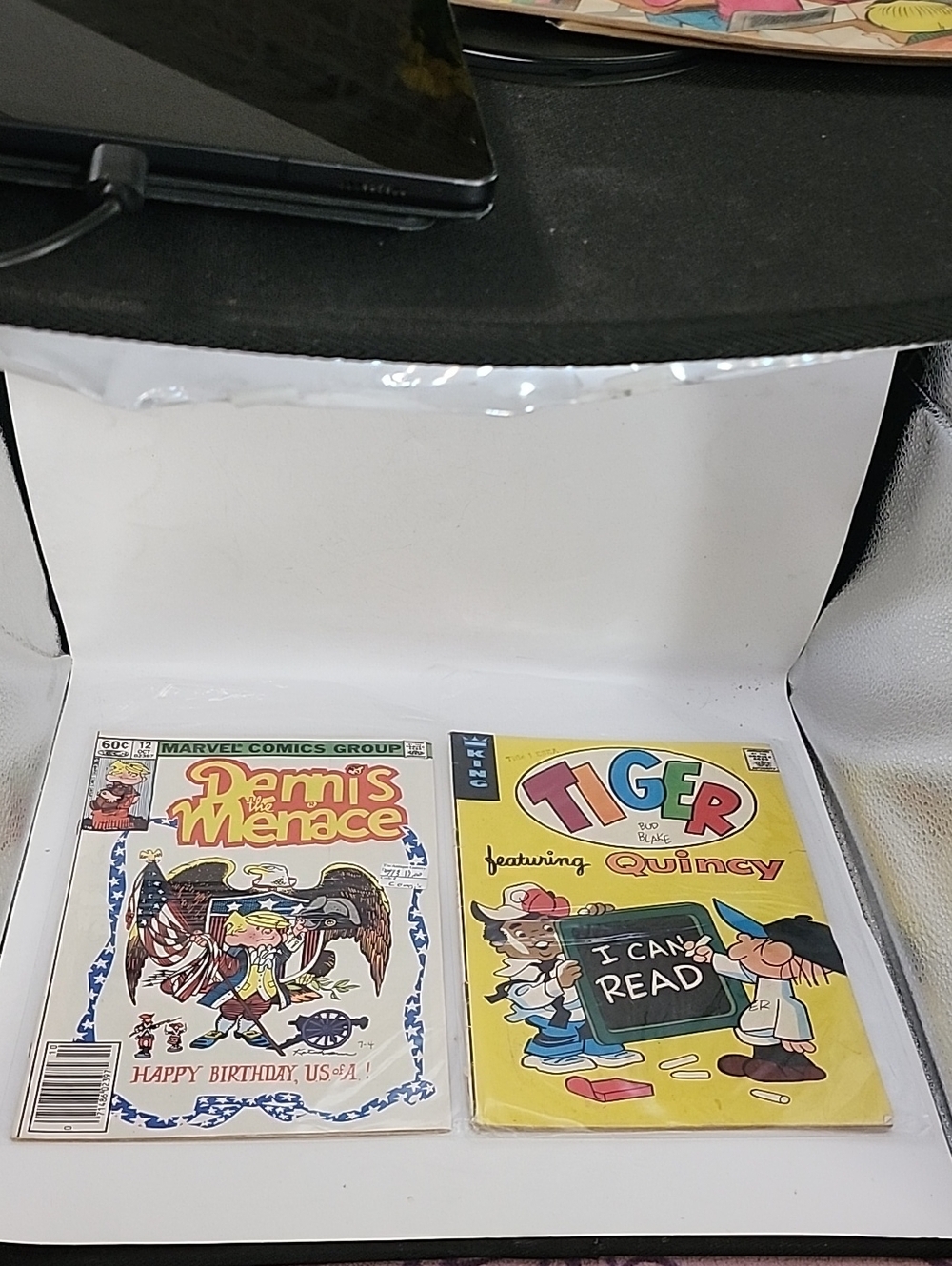 2 Vintage Comics Dennis the Menace and Tiger